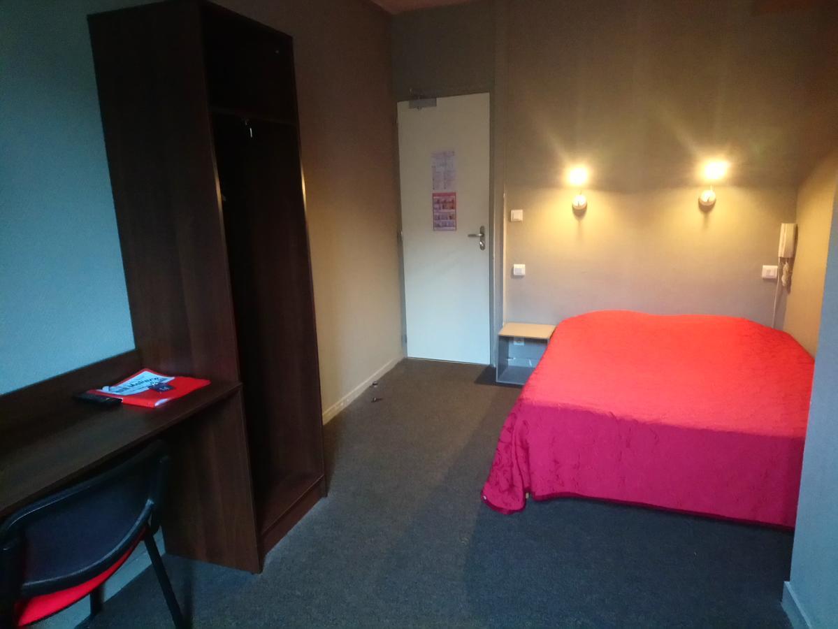 Hotel Moliere Анже Екстериор снимка