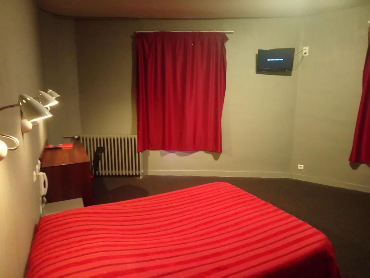 Hotel Moliere Анже Екстериор снимка